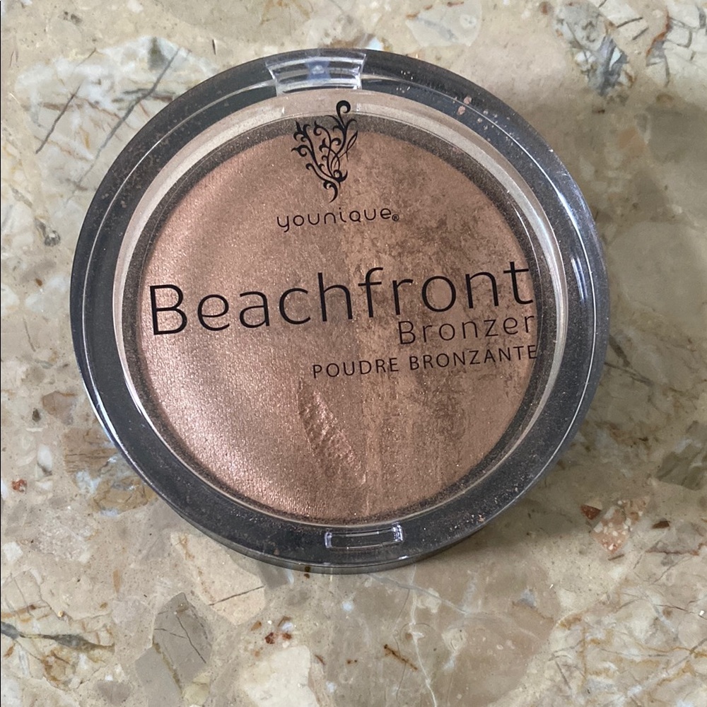 Younique Beachfront Bronzer - Malibu no box